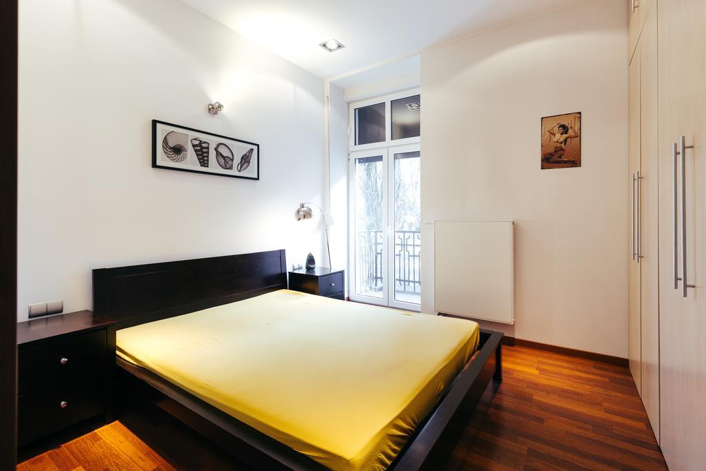 Apartment In The Strict City Centre 罗兹 外观 照片