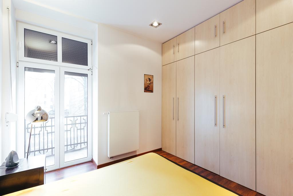 Apartment In The Strict City Centre 罗兹 外观 照片